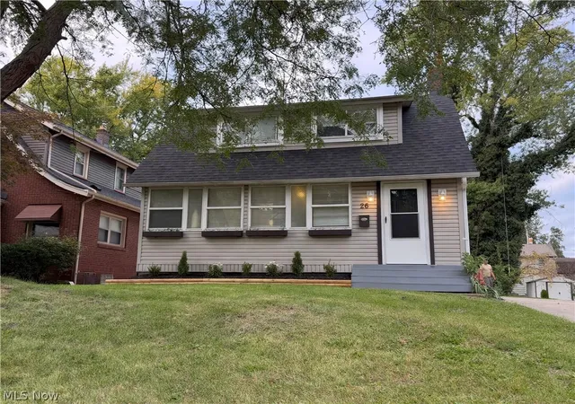 Photo 1 of Single family home for sale at 26 Clifton Dr, Youngstown, OH 44512 | MLS# 5227571 | Listing updated on 2026-10-06