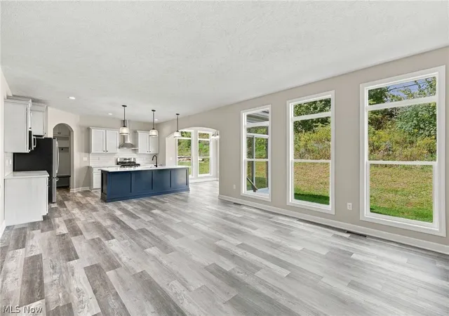 Photo 2 of Single family home for sale at 7469 Emerald Glen Ave Nw, Canal Fulton, OH 44614 | MLS# 5248477 | Listing updated on 2026-10-01