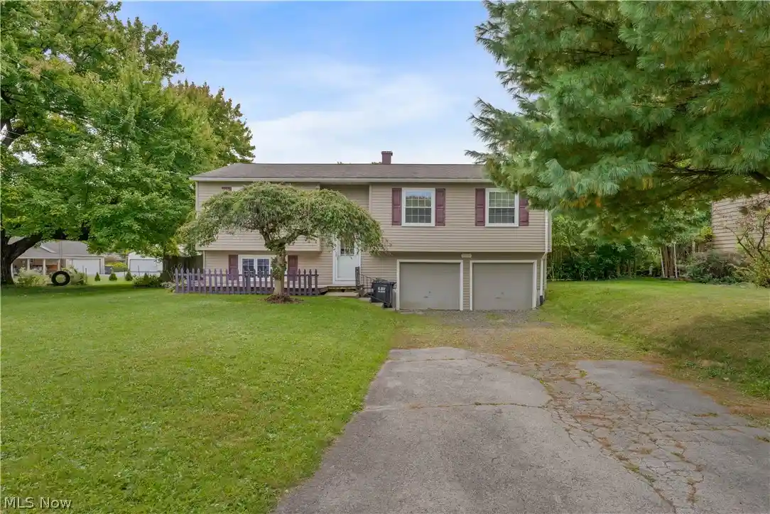Single family home for sale at 3671 Burkey Rd, Youngstown, OH 44515 | MLS# 5249736