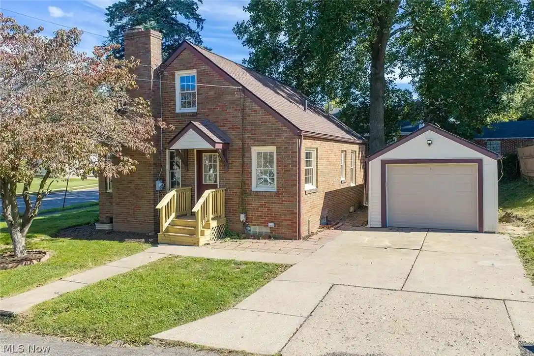 Photo 1 of Single family home for sale at 1588 25th Street Nw, Canton, OH 44709 | MLS# 5249912 | Listing updated on 2026-10-14