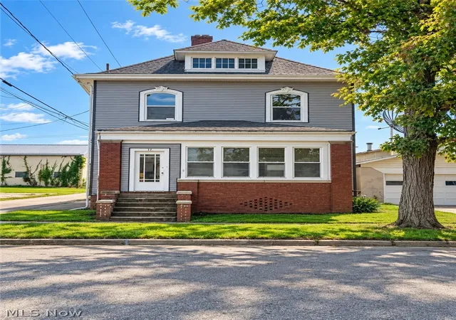Photo 1 of Single family home for sale at 17 South Ave Se, Massillon, OH 44646 | MLS# 5249744 | Listing updated on 2026-10-27