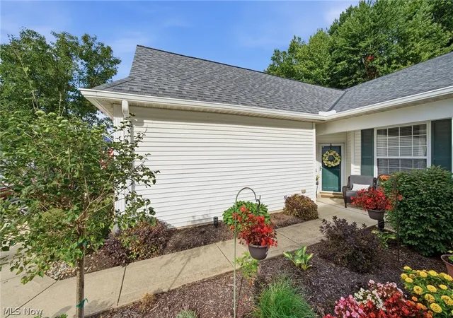 Photo 3 of Condo for sale at 6853 Savannah Dr, North Ridgeville, OH 44039 | MLS# 5249295 | Listing updated on 2026-10-08
