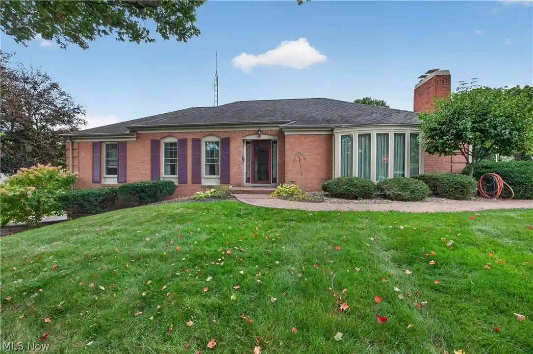 Photo 1 of Single family home for sale at 1443 Wilkshire Cir Sw, North Canton, OH 44720 | MLS# 5249870 | Listing updated on 2026-10-23