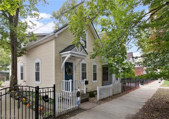 Photo 1 of Sale Pending at 2581 W 11th Street, Cleveland, OH 44113 | MLS# 5249471 | Listing updated on 2026-10-04