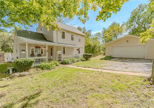 Photo 2 of Single family home for sale at 8600 High Ml Ave Nw, Canal Fulton, OH 44614 | MLS# 5249920 | Listing updated on 2026-10-06