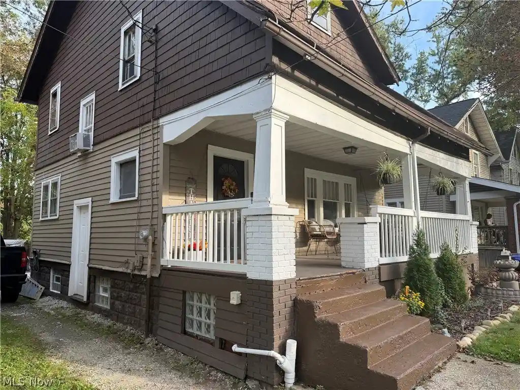 Single family home for sale at 1333 Manchester Rd, Akron, OH 44307 | MLS# 5236313