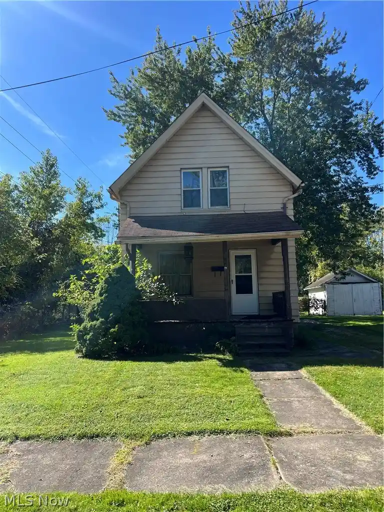 Photo 1 of Single family home for sale at 422 Iddings Ave Se, Warren, OH 44483 | MLS# 5249644 | Listing updated on 2026-10-15