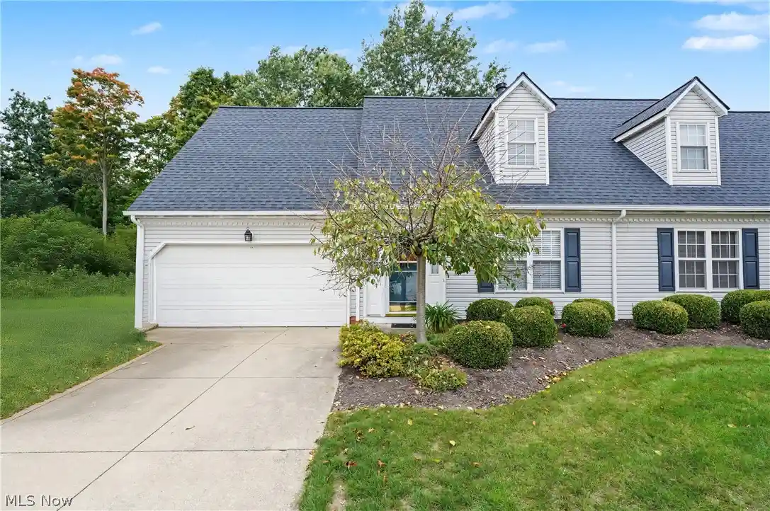 Listing Photo 1 - Condo for sale in 5074 Portland Cvs located at 5074 Portland Cvs, Stow, OH 44224 - Unit 5074 Portland Cvs
