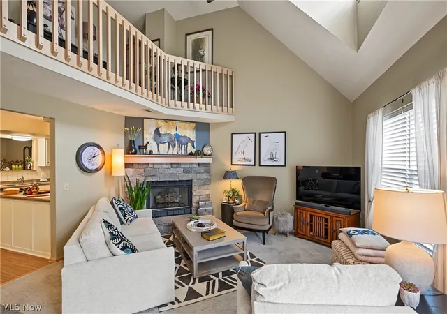 Listing Photo 5 - Condo for sale in building located at 5074 Portland Cvs, Stow, OH 44224