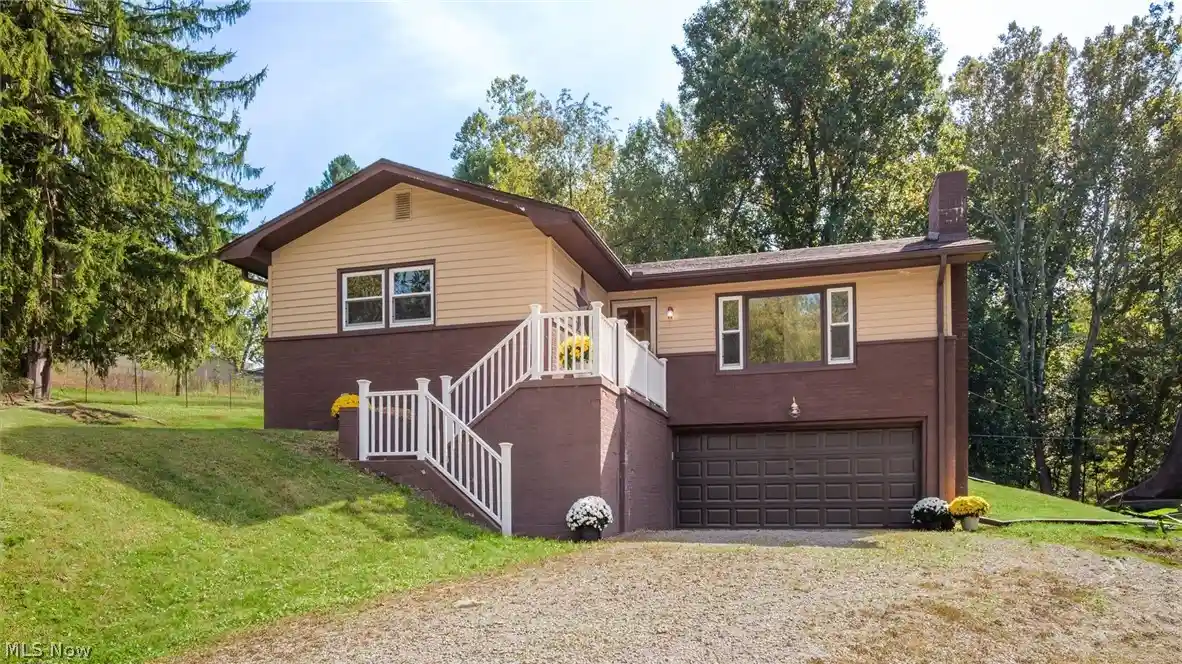 Photo 1 of Sale Pending at 2660 Eva Cir, Zanesville, OH 43701 | MLS# 5249854 | Listing updated on 2026-10-28