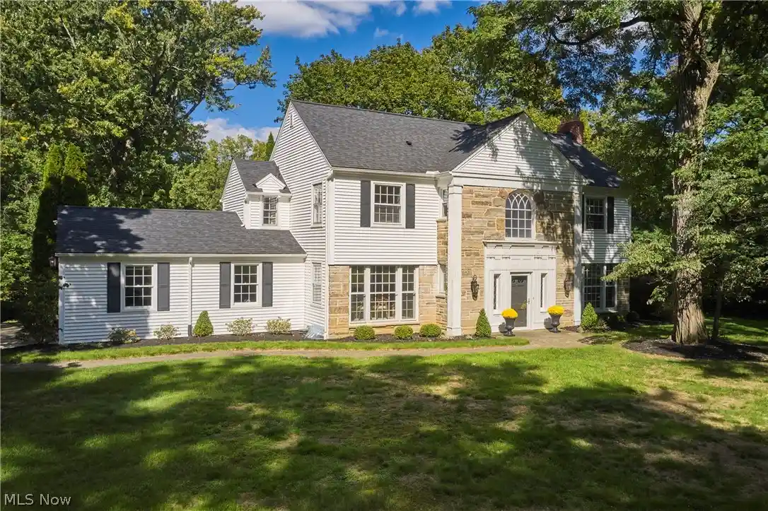 Photo 1 of Single family home for sale at 2345 Chatham Rd, Akron, OH 44313 | MLS# 5249888 | Listing updated on 2026-10-27