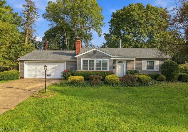 Single family home for sale at 4107 Ashwood St NW, Canton, OH 44708 | MLS# 5248524