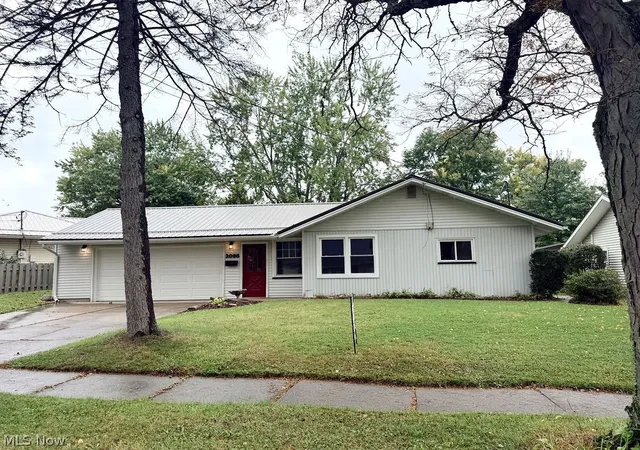 Photo 1 of Single family home for sale at 3086 Greenfield, Warren, OH 44485 | MLS# 5250056 | Listing updated on 2026-10-09