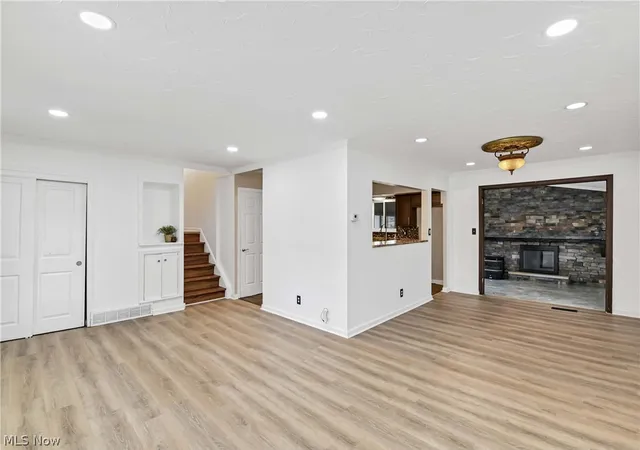Photo 3 of Single family home for sale at 3637 Hunter Dr, North Olmsted, OH 44070 | MLS# 5249820 | Listing updated on 2026-10-09