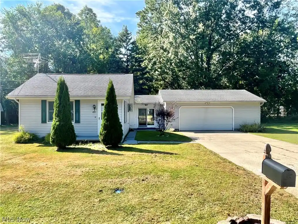 Photo 1 of Single family home for sale at 891 Ardoye Ave, Painesville, OH 44077 | MLS# 5249531 | Listing updated on 2026-10-16