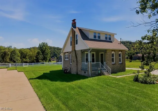 Photo 1 of Single family home for sale at 481 Southern Hwy, Mineral Wells, WV 26150 | MLS# 5250029 | Listing updated on 2026-10-03