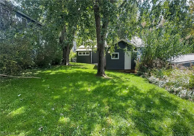Photo 38 of Single family home for sale at 911 Washington St, Marietta, OH 45750 | MLS# 5250187 | Listing updated on 2026-10-03