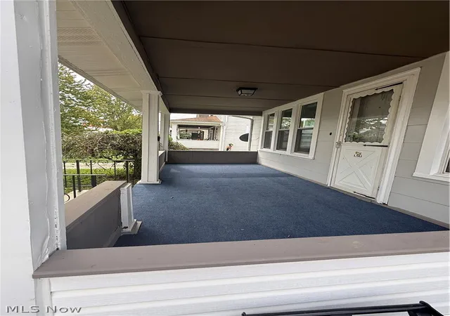Photo 3 of Single family home for sale at 122 Bellfield Ave, Elyria, OH 44035 | MLS# 5250205 | Listing updated on 2026-10-09