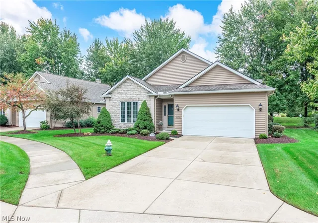 Listing Photo 2 - Condo for sale in building located at 2778 Wilks Ln, Westlake, OH 44145 - Unit #6