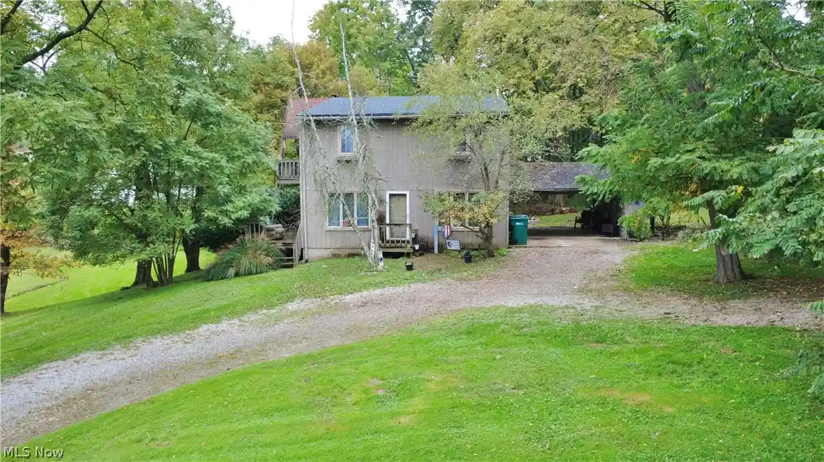 Photo 1 of Single family home for sale at 3142 W Winding Way, Zanesville, OH 43701 | MLS# 5250329 | Listing updated on 2026-10-15