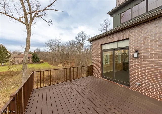Photo 2 of Sale Pending at 2401 Edgewood Tr, Cleveland, OH 44124 | MLS# 5250033 | Listing updated on 2026-10-27
