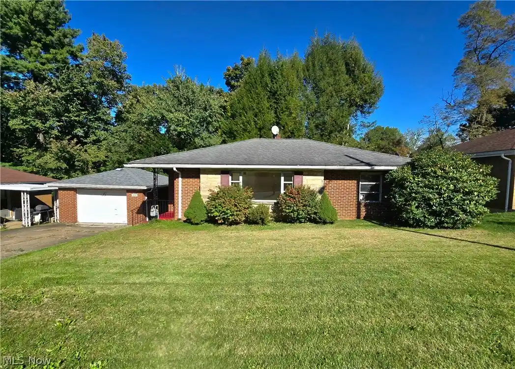Photo 1 of Single family home for sale at 3132 Glendwell Rd, Steubenville, OH 43952 | MLS# 5245575 | Listing updated on 2026-10-20