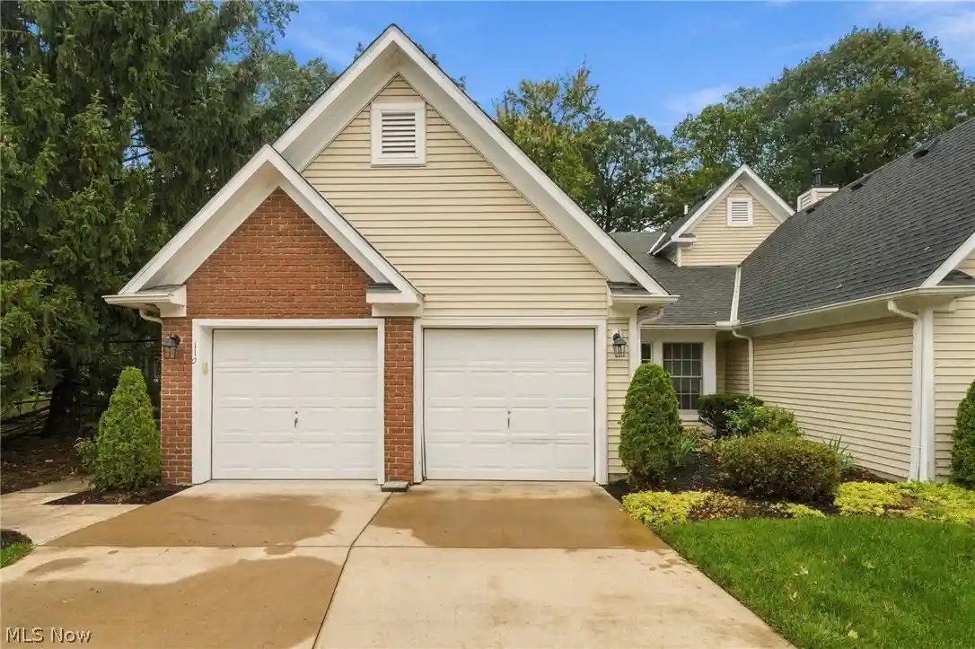 Listing Photo 1 - Condo for sale in 31825 Bayview Dr located at 31825 Bayview Dr, Avon Lake, OH 44012 - Unit #110