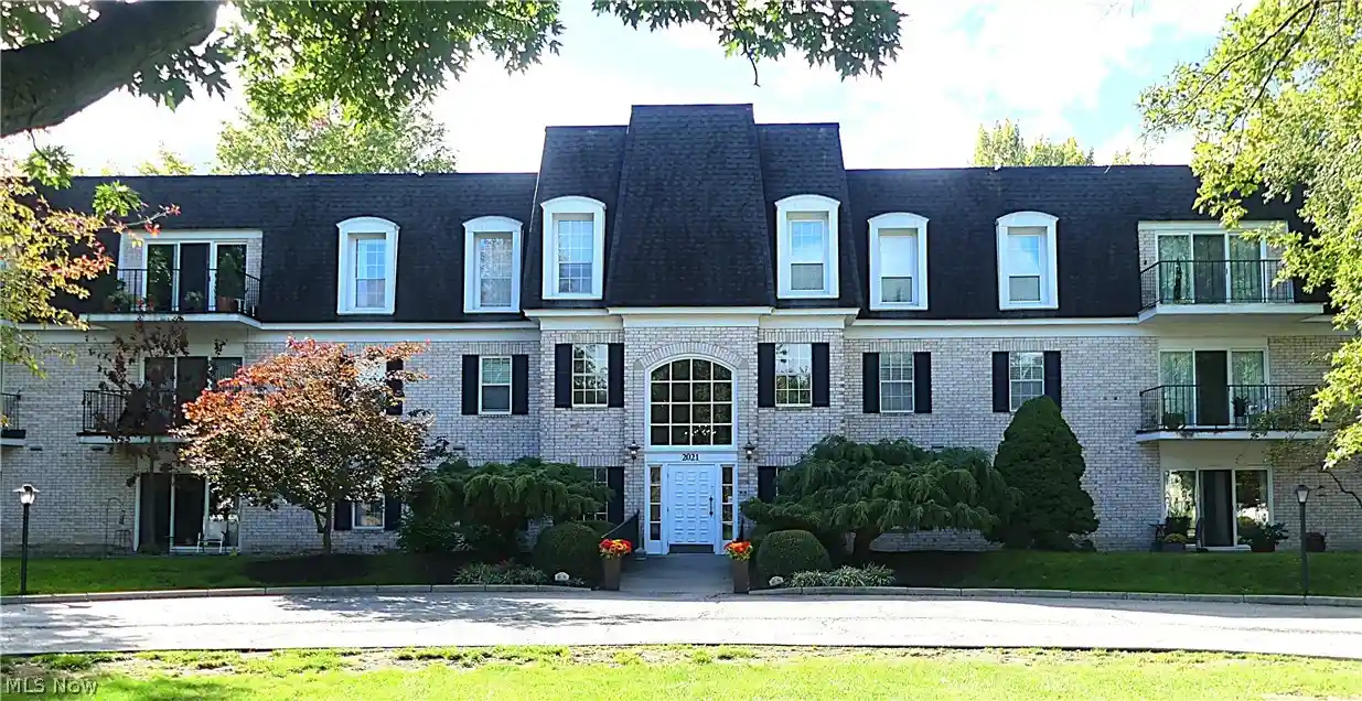 Condo for sale at 2021 King James Pkwy #222, Westlake, OH 44145 | MLS# 5249650