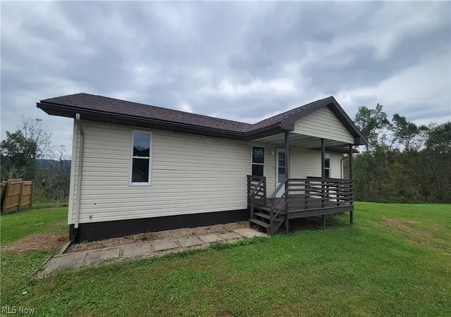 Photo 22 of Single family home for sale at 105 Woodcrest Ln, Marietta, OH 45750 | MLS# 5250158 | Listing updated on 2026-10-06