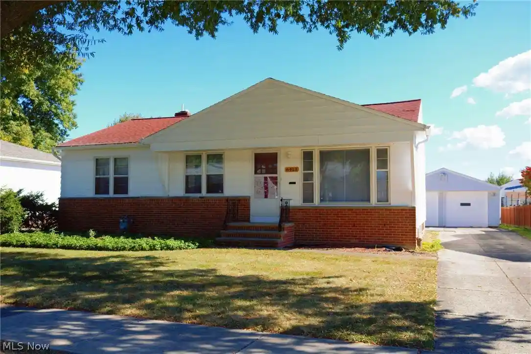 Photo 1 of Single family home for sale at 6413 Anita Dr, Cleveland, OH 44130 | MLS# 5250723 | Listing updated on 2026-10-27