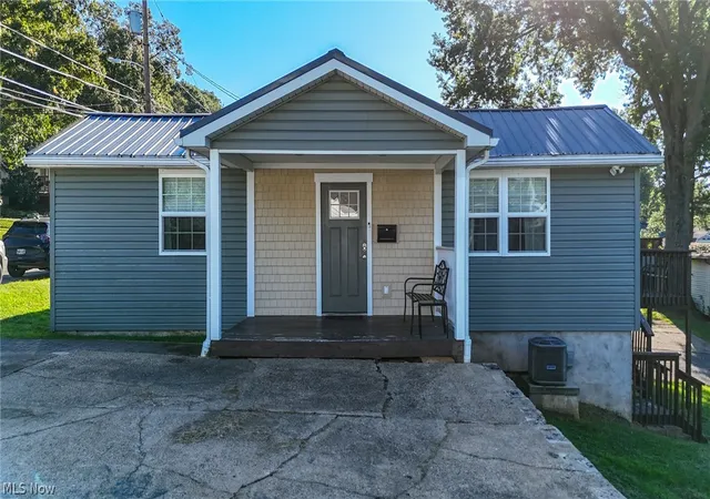Photo 1 of Single family home for sale at 2306 45th Street, Parkersburg, WV 26104 | MLS# 5250430 | Listing updated on 2026-10-12