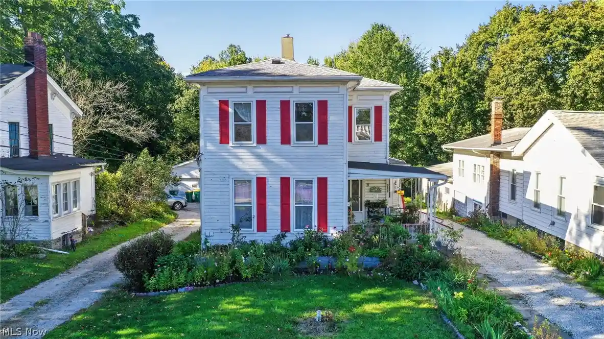 Single family home for sale at 429 W Main St, Geneva, OH 44041 | MLS# 5250866