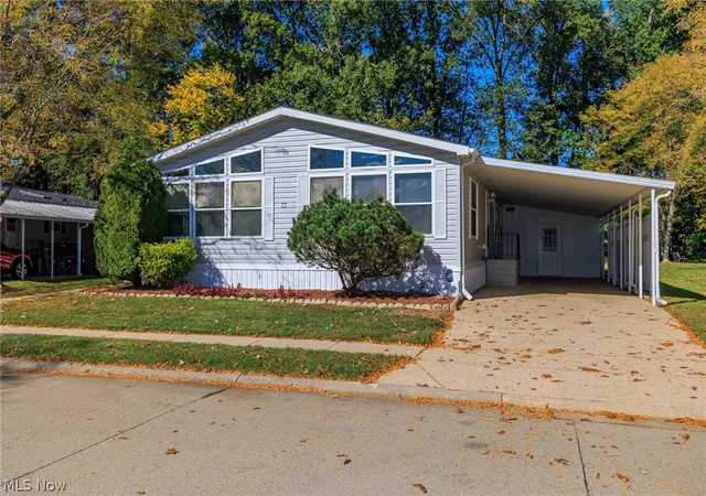 Photo 1 of Single family home for sale at 77 Periwinkle Dr, Olmsted Twp, OH 44138 | MLS# 5231577 | Listing updated on 2026-10-07