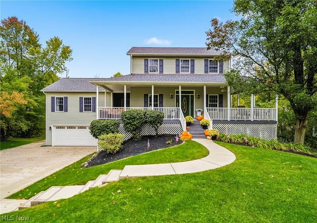 Photo 1 of Single family home for sale at 213 Canfield Dr, Chardon, OH 44024 | MLS# 5250425 | Listing updated on 2026-10-08