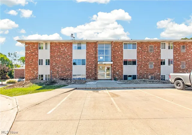 Photo 1 of Condo for sale at 4349 Inner Cir Dr #B5, Brunswick, OH 44212 | MLS# 5250839 | Listing updated on 2026-10-09