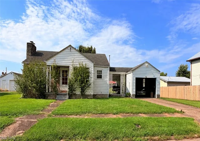 Photo 1 of Single family home for sale at 615 Lambert St, Belpre, OH 45714 | MLS# 5250557 | Listing updated on 2026-10-06