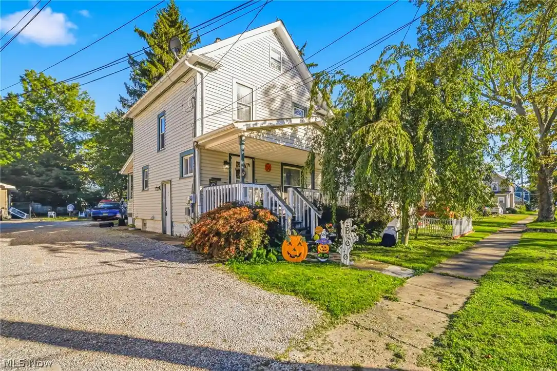 Photo 1 of Single family home for sale at 5606 Jefferson Ave, Ashtabula, OH 44004 | MLS# 5249675 | Listing updated on 2026-10-17