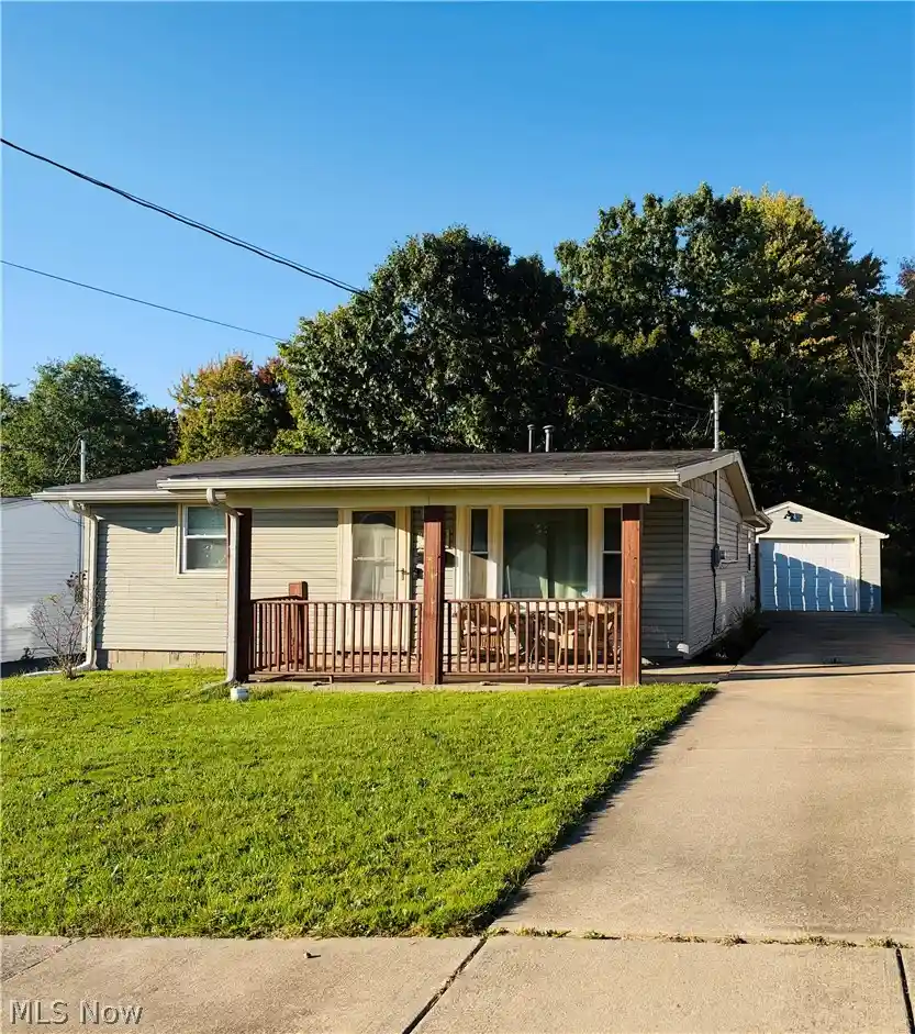 Photo 1 of Single family home for sale at 428 Iowa Ave, Girard, OH 44420 | MLS# 5251017 | Listing updated on 2026-10-20