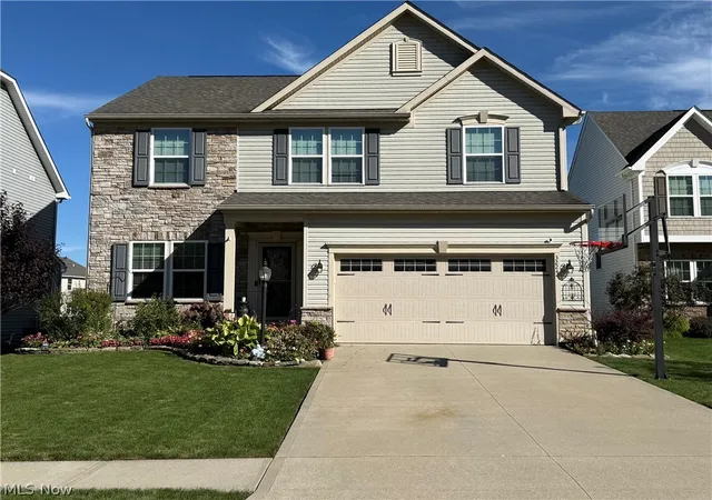 Single family home for sale at 3224 Fallen Brk Ln, Brunswick, OH 44212 | MLS# 5251141