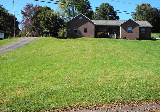 Photo 1 of Single family home for sale at 55 Bonita Cir, Parkersburg, WV 26104 | MLS# 5250858 | Listing updated on 2026-10-07
