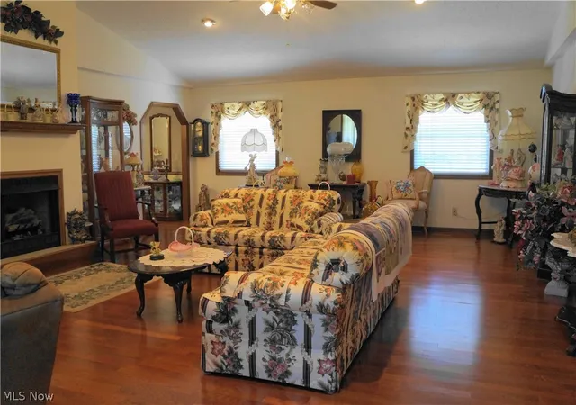 Photo 3 of Single family home for sale at 55 Bonita Cir, Parkersburg, WV 26104 | MLS# 5250858 | Listing updated on 2026-10-07