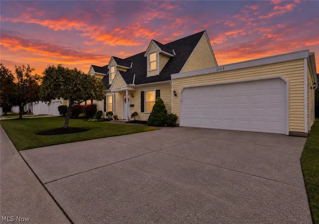 Listing Photo 4 - Condo for sale in building located at 5151 Liberty Ln, Willoughby, OH 44094 - Unit #B