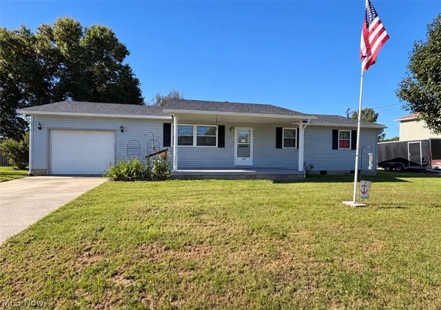 Photo 1 of Single family home for sale at 386 Dickens Dr, Mineral Wells, WV 26150 | MLS# 5250356 | Listing updated on 2026-10-07