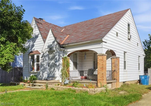 Photo 1 of Single family home for sale at 1222 W 18th Street, Lorain, OH 44052 | MLS# 5250916 | Listing updated on 2026-10-09