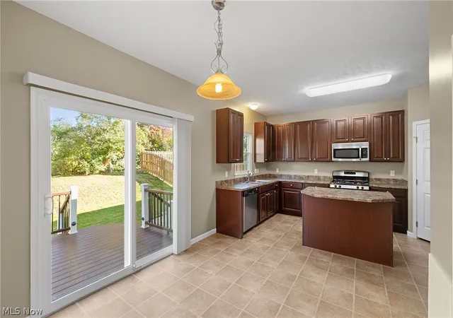 Photo 2 of Single family home for sale at 4281 Butterfly Cir, Medina, OH 44256 | MLS# 5251171 | Listing updated on 2026-10-08