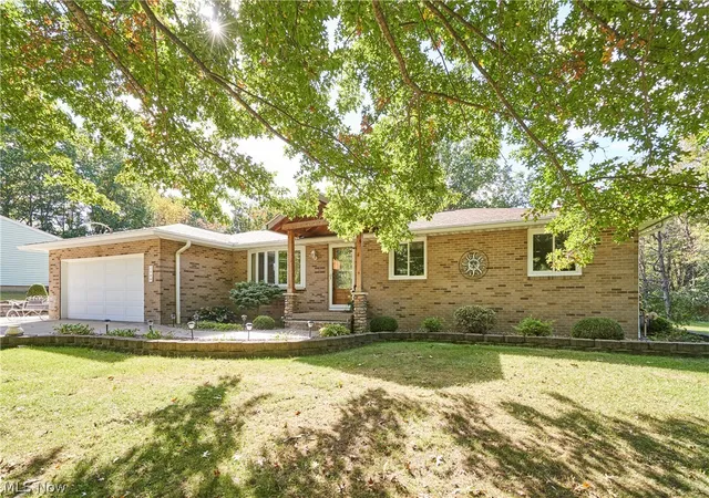 Photo 2 of Single family home for sale at 7439 High Ml Ave Nw, Canal Fulton, OH 44614 | MLS# 5250895 | Listing updated on 2026-10-10