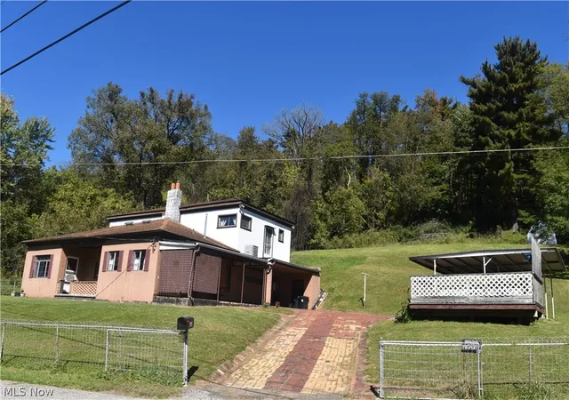 Photo 1 of Single family home for sale at 614 Columbus Ave, Martins Ferry, OH 43935 | MLS# 5251420 | Listing updated on 2026-10-08