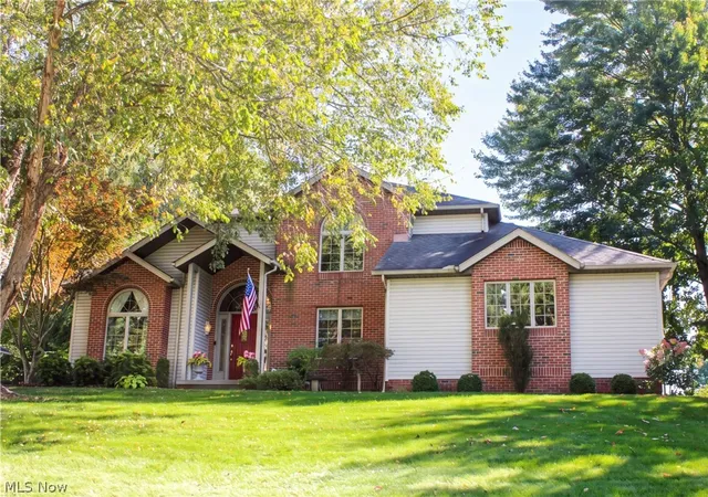 Photo 1 of Single family home for sale at 1938 Fairway Dr, Green, OH 44685 | MLS# 5250708 | Listing updated on 2026-10-08