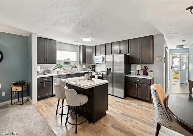 Listing Photo 5 - Condo for sale in building located at 208 Lavender Ln, Madison, OH 44057