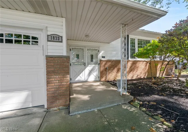 Photo 2 of Single family home for sale at 1833 Aldersgate Dr, Cleveland, OH 44124 | MLS# 5251238 | Listing updated on 2026-10-08